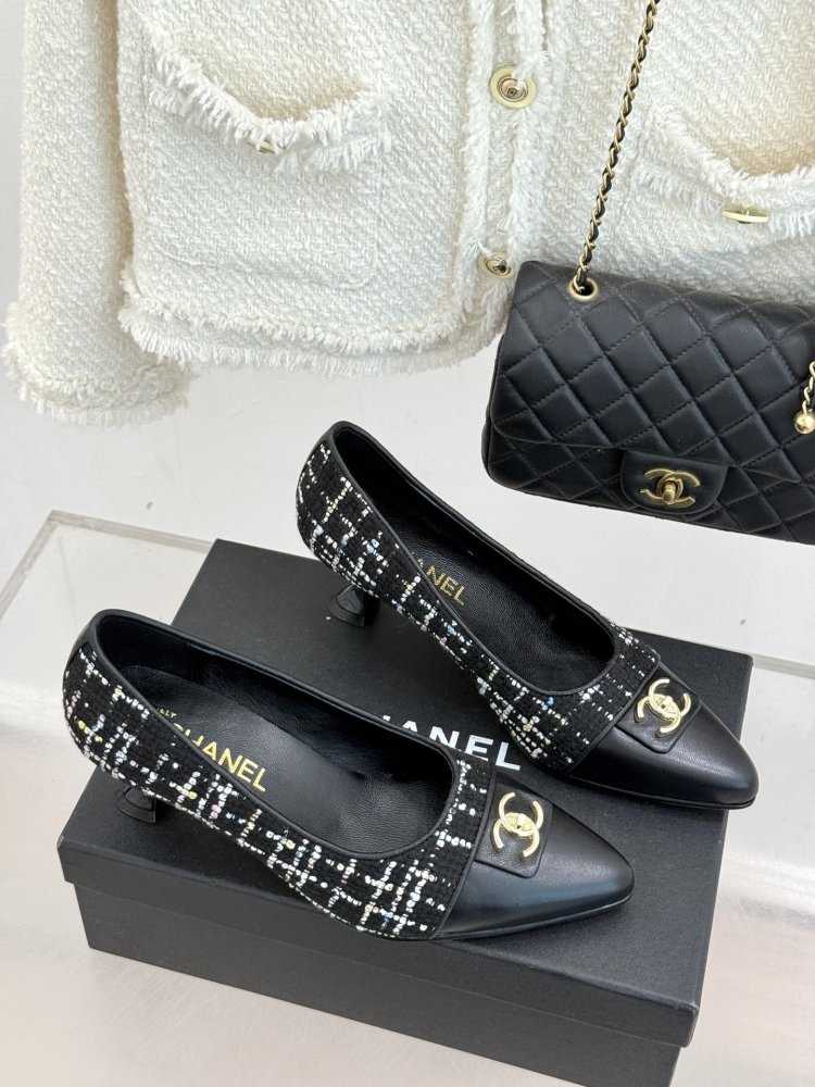 Туфлі жіночі фото 3