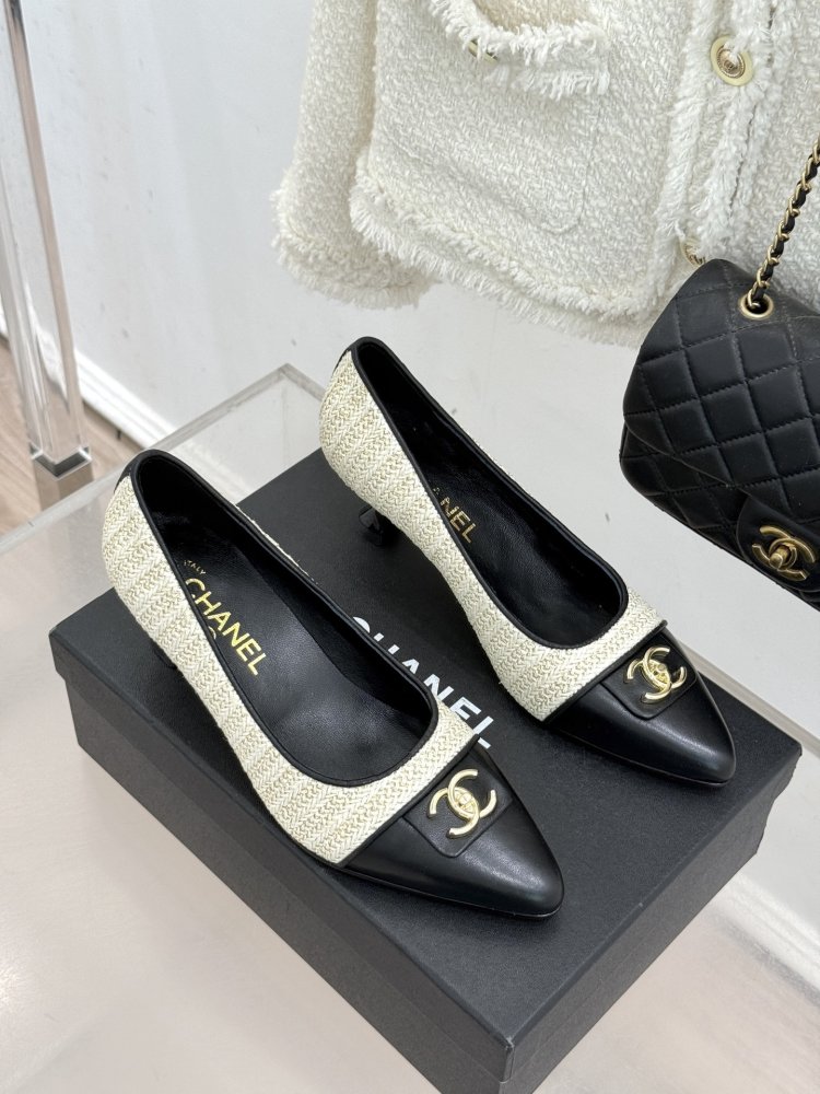 Туфлі жіночі фото 3