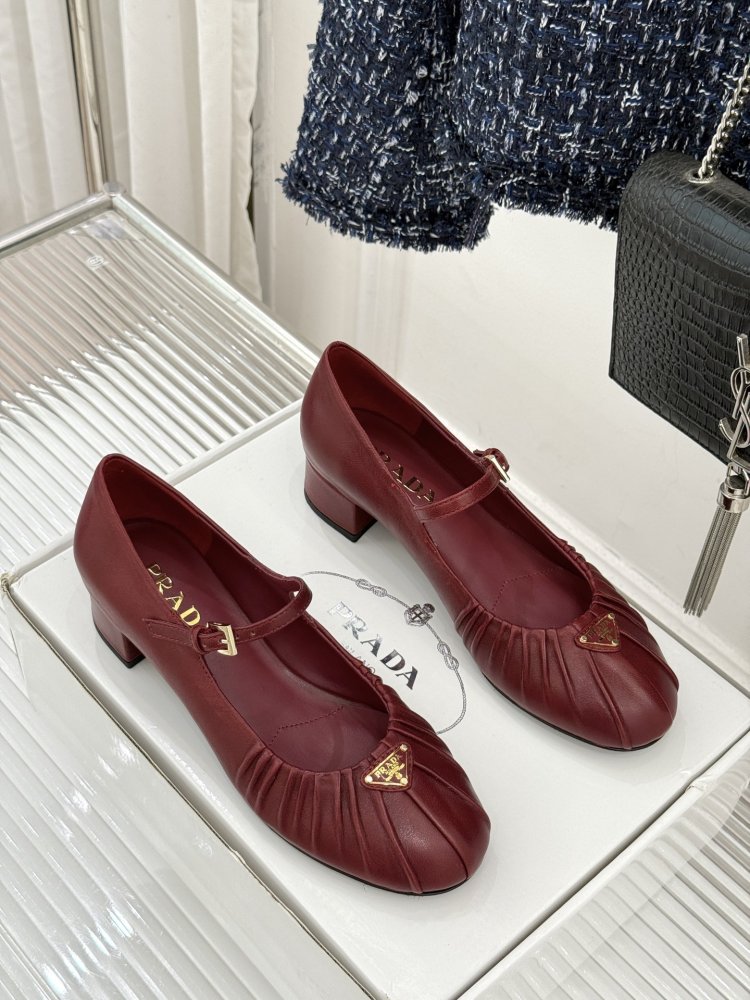 Туфли женские фото 3