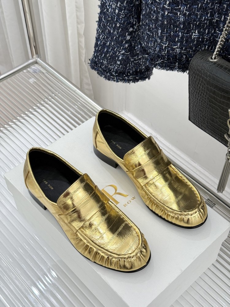 Туфли женские фото 3