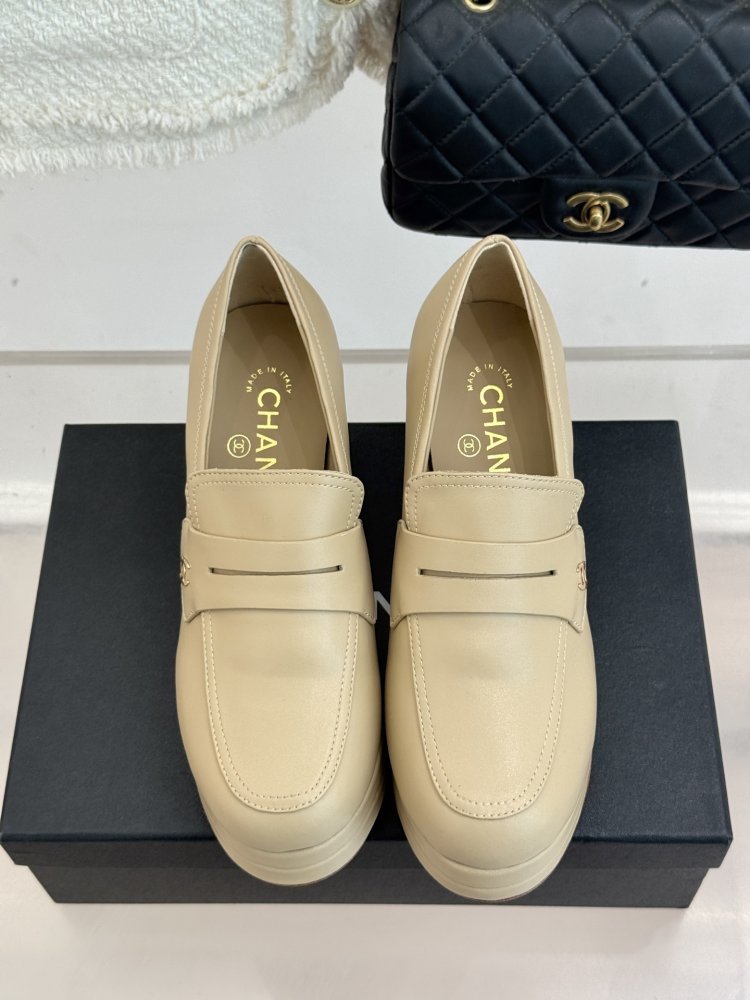 Туфли женские фото 4