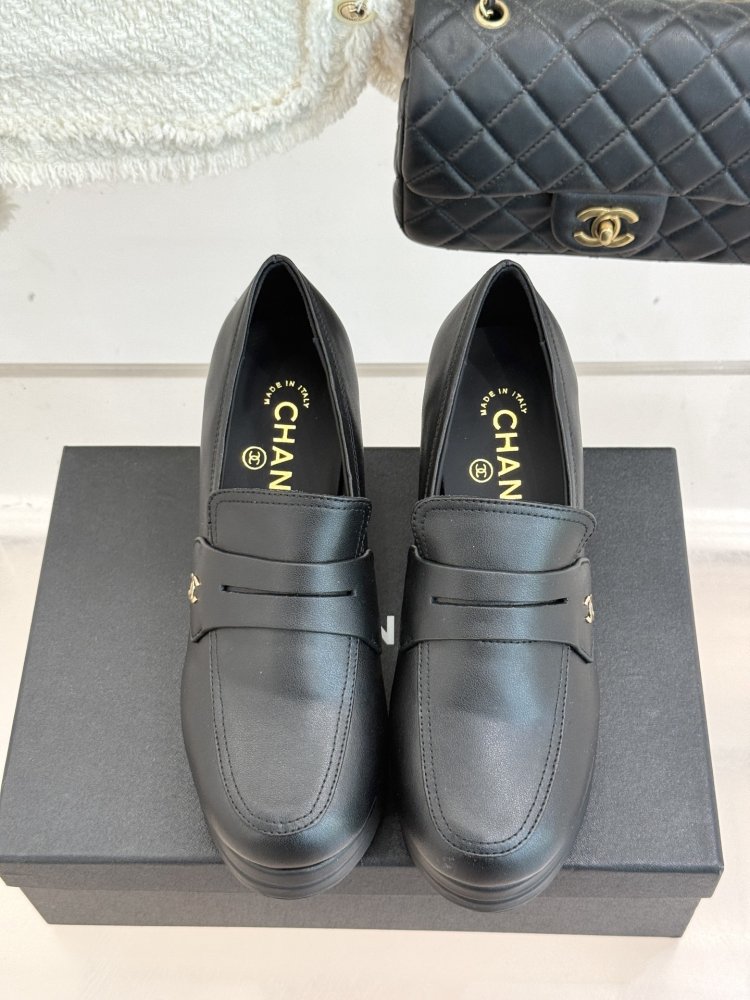 Туфли женские фото 4