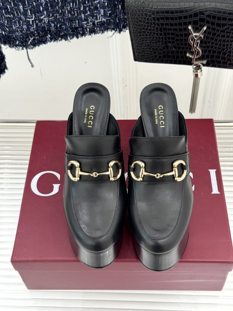 Туфли женские фото 4