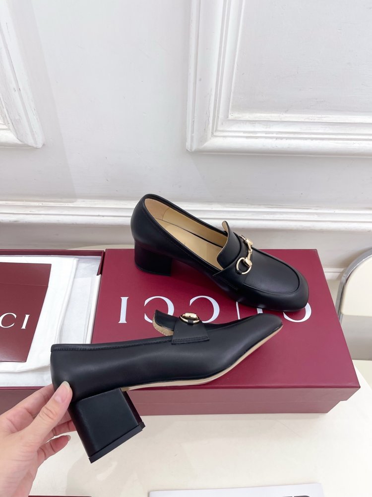 Туфли женские фото 4