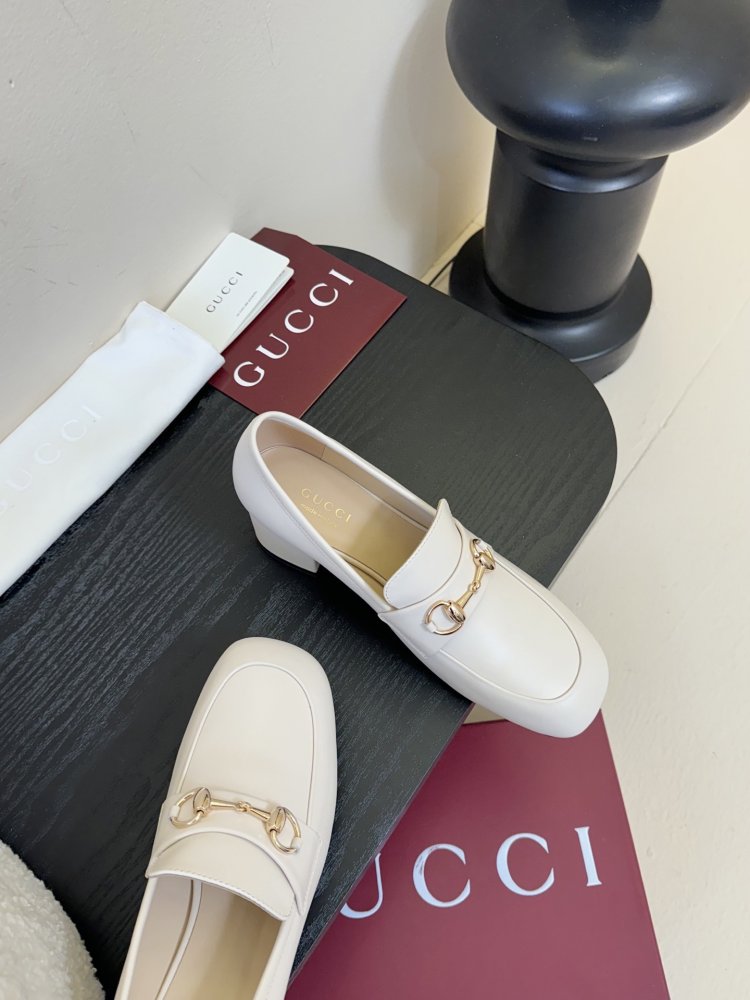 Туфли женские фото 4