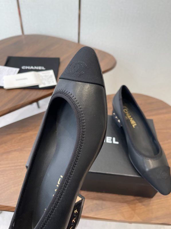 Туфлі жіночі фото 4