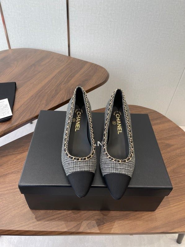 Туфлі жіночі фото 4