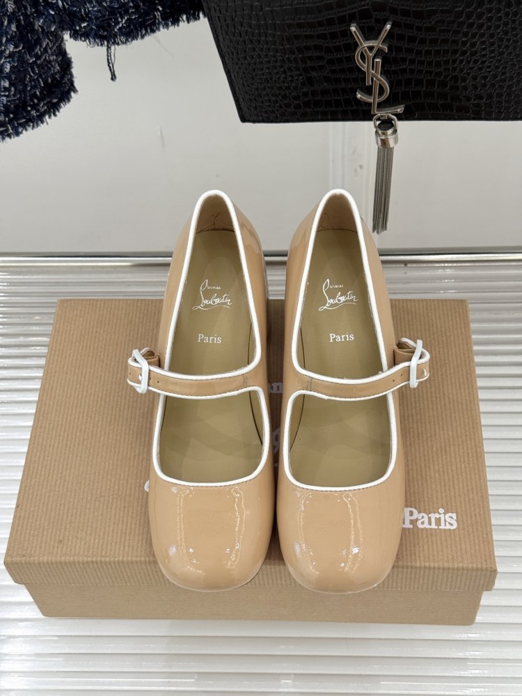 Туфли женские фото 4