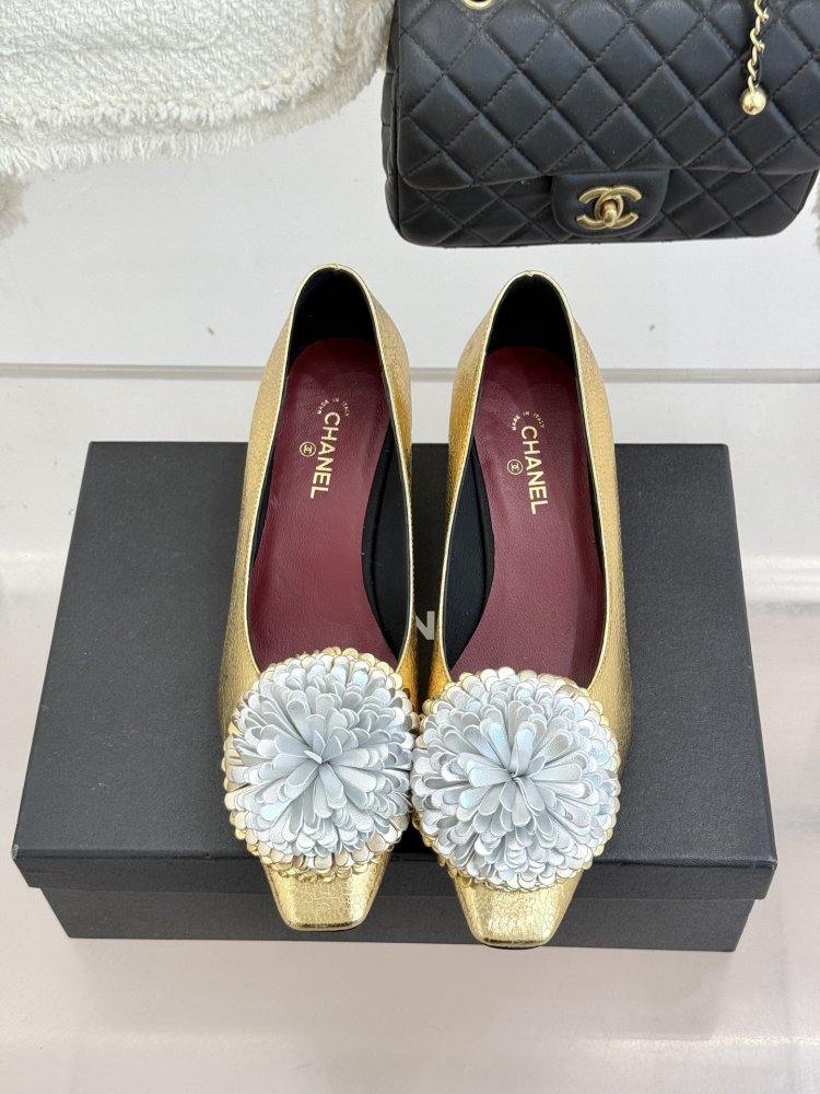 Туфлі жіночі фото 4