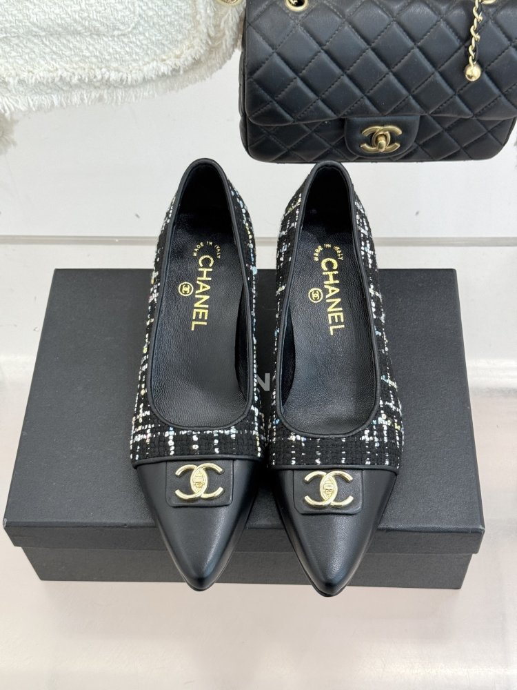 Туфлі жіночі фото 4