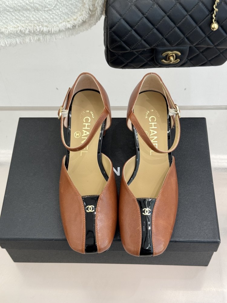 Туфлі жіночі фото 4