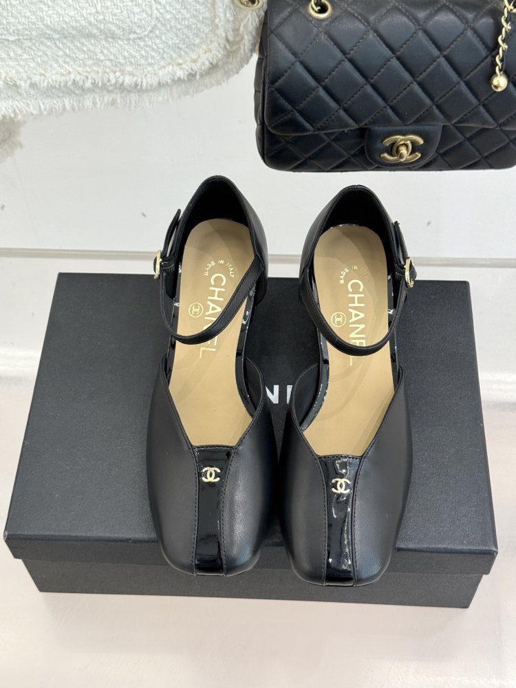 Туфлі жіночі фото 4