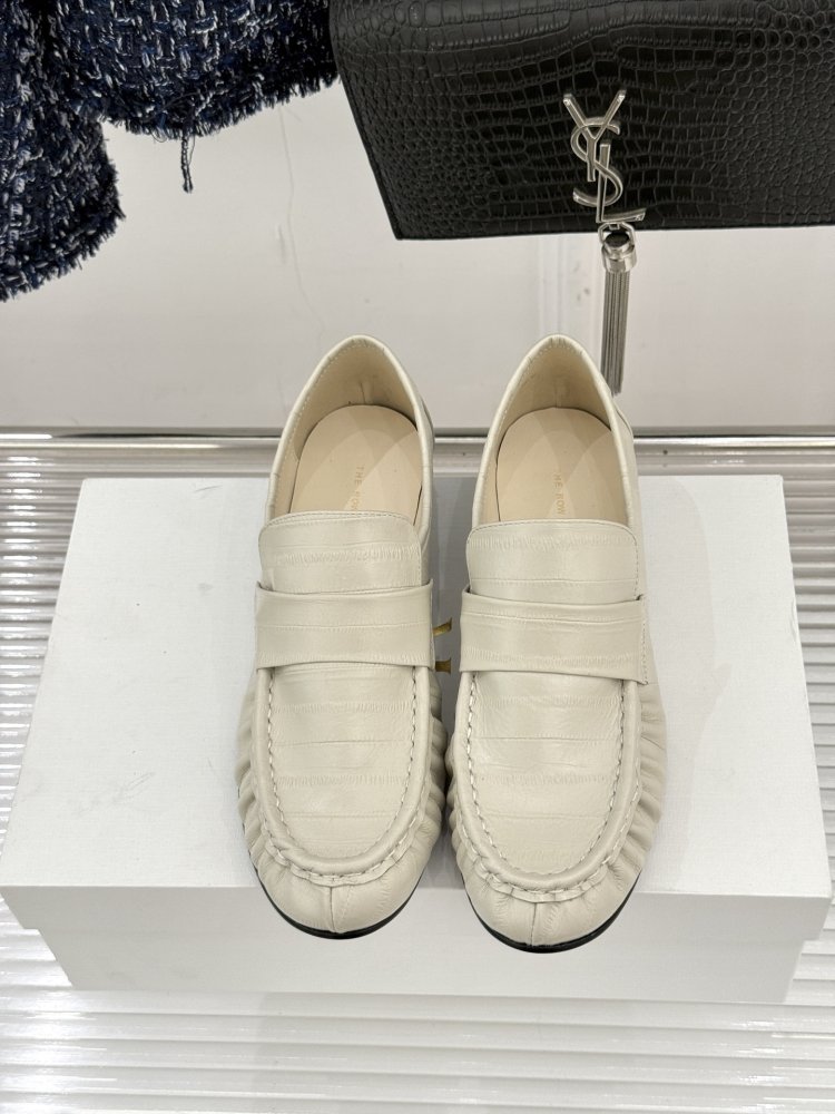 Туфли женские фото 4