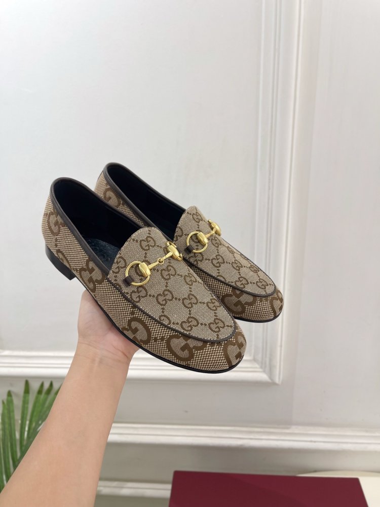 Туфлі жіночі фото 5