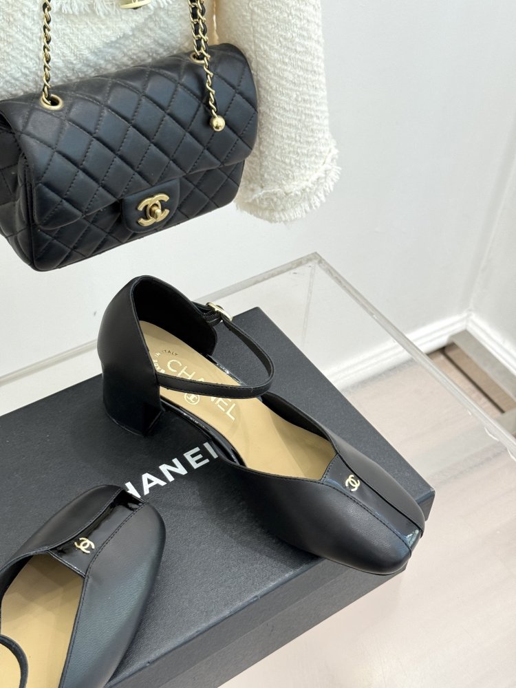 Туфлі жіночі фото 5