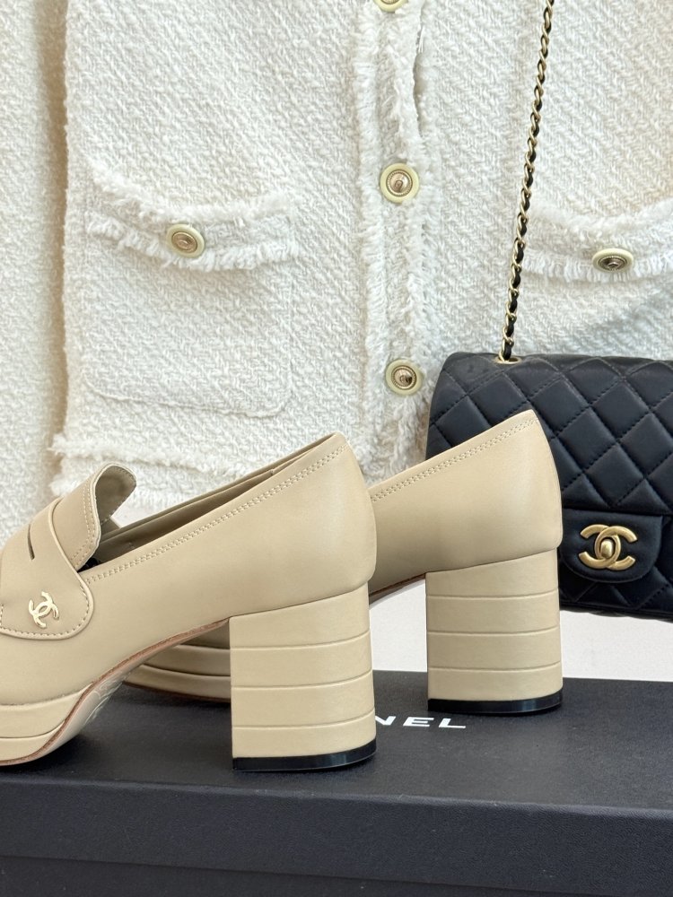 Туфли женские фото 6