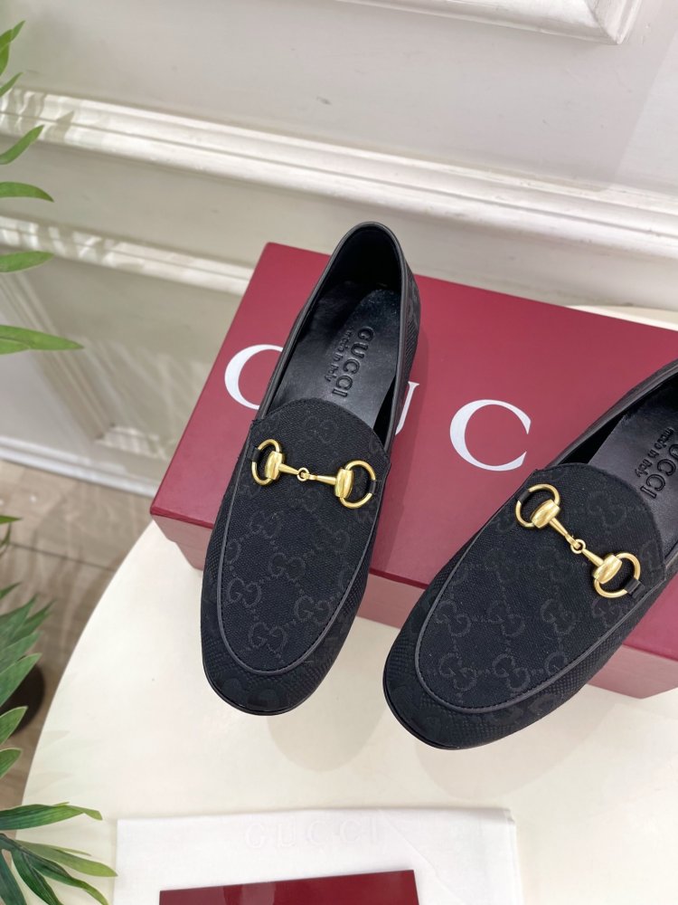 Туфли женские фото 6