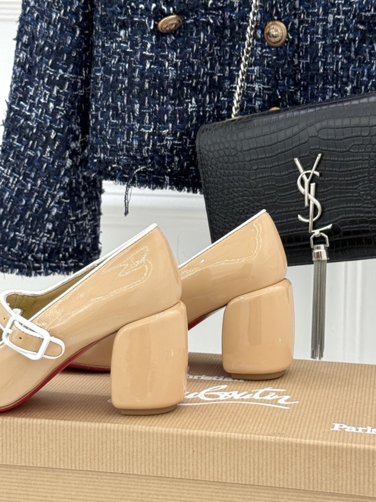 Туфли женские фото 6