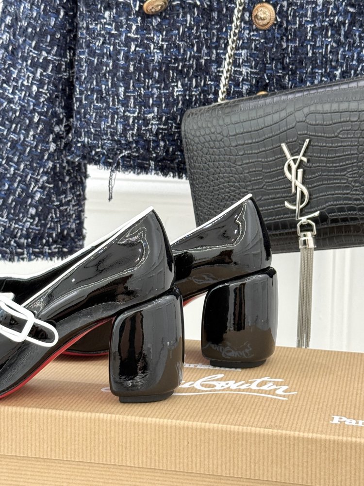 Туфли женские фото 6