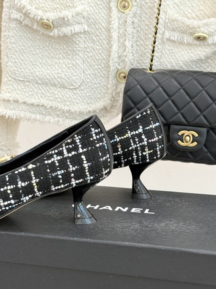 Туфлі жіночі фото 6