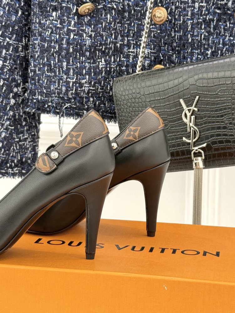 Туфли женские фото 6