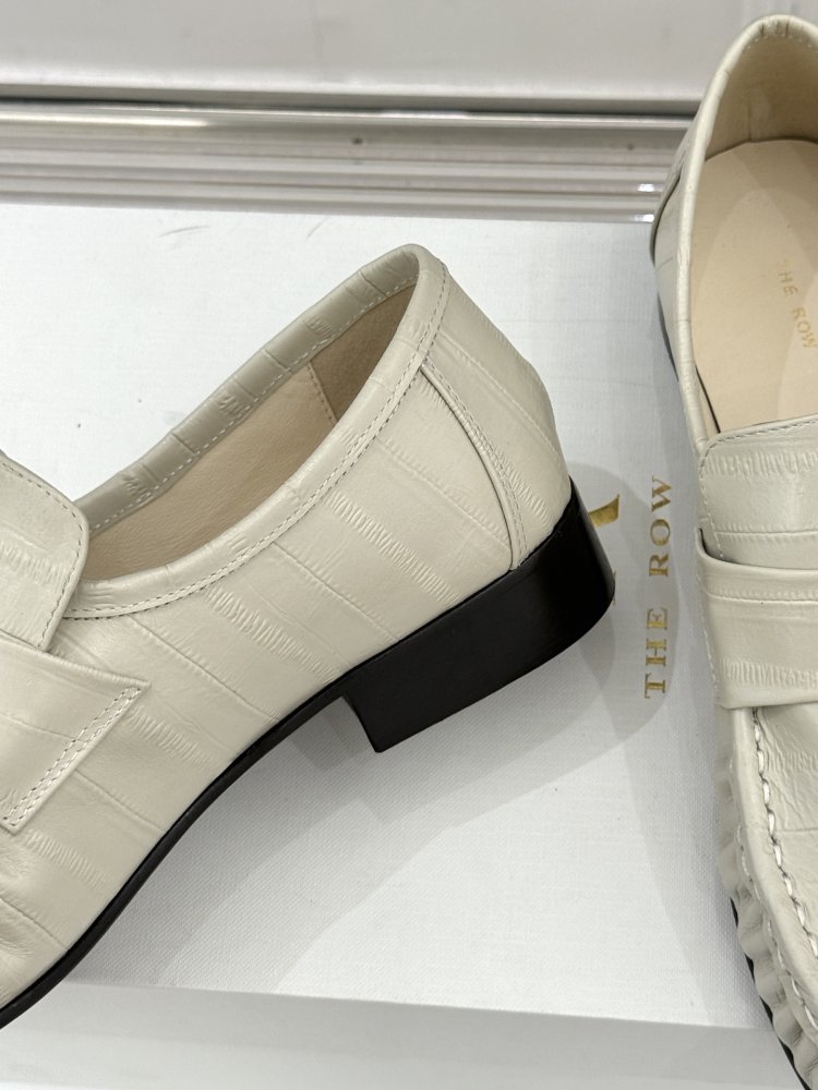 Туфли женские фото 6