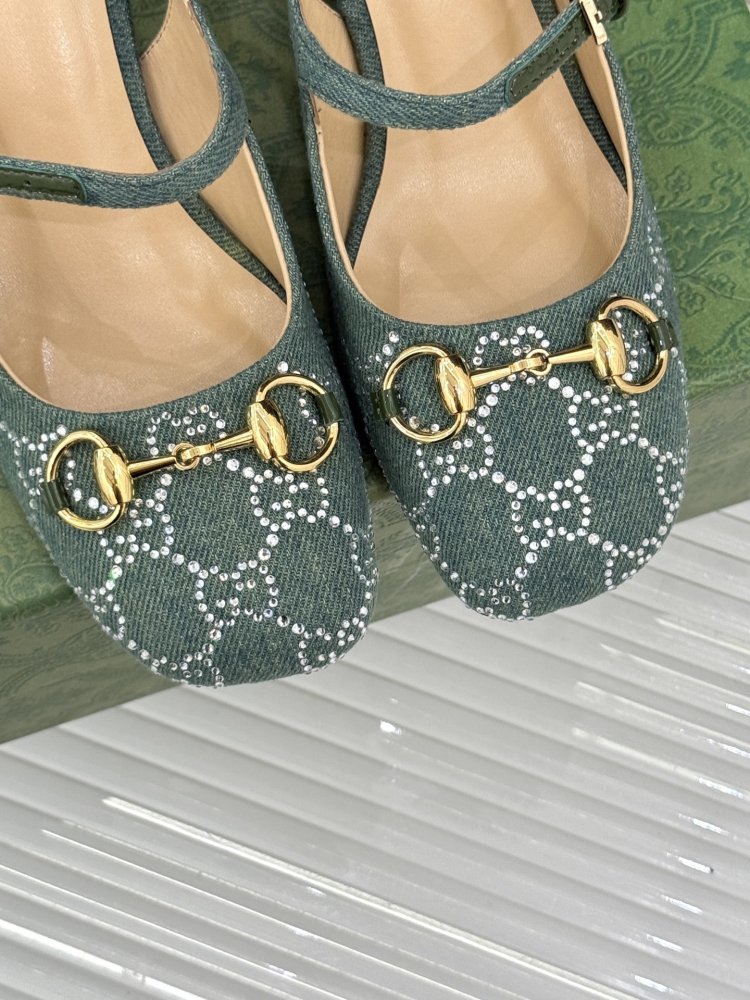 Туфли женские фото 7