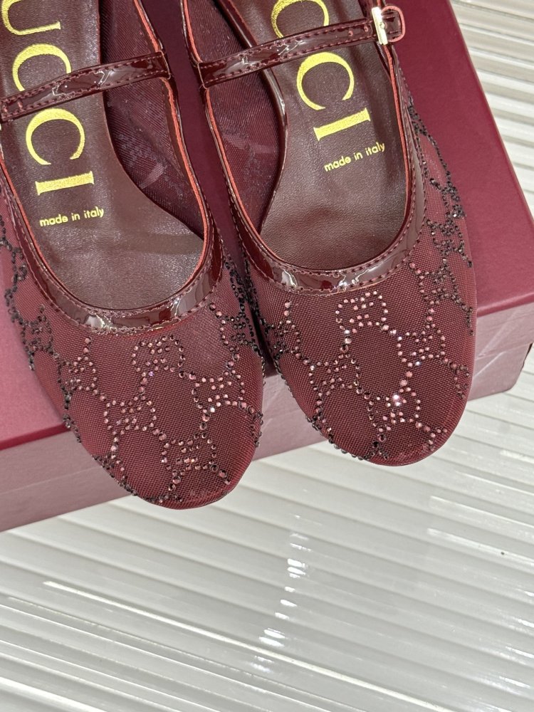 Туфли женские фото 7