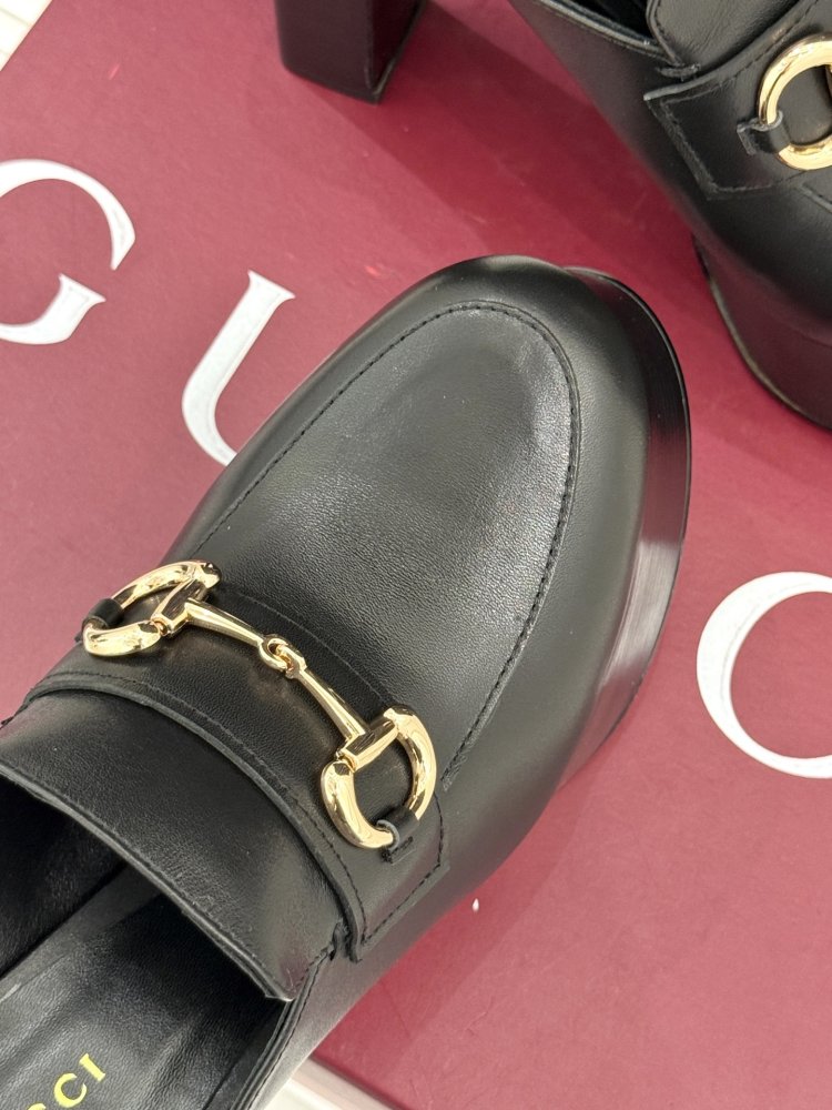 Туфли женские фото 7