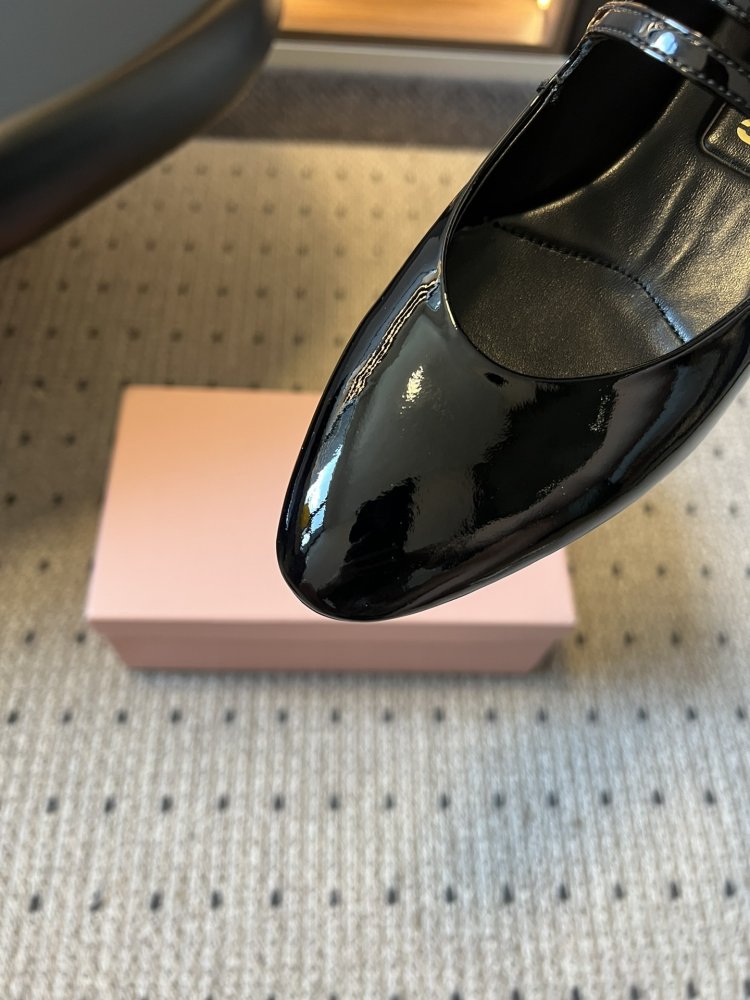 Туфли женские фото 8