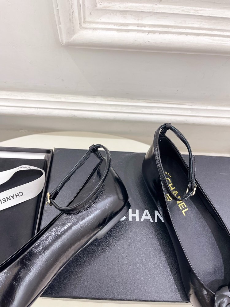 Туфлі жіночі фото 8