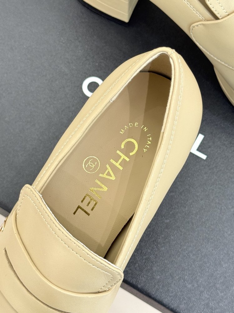 Туфли женские фото 8