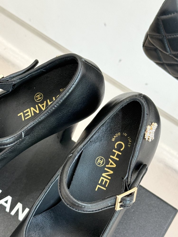 Туфли женские фото 8