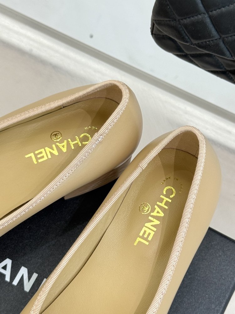 Туфли женские фото 8