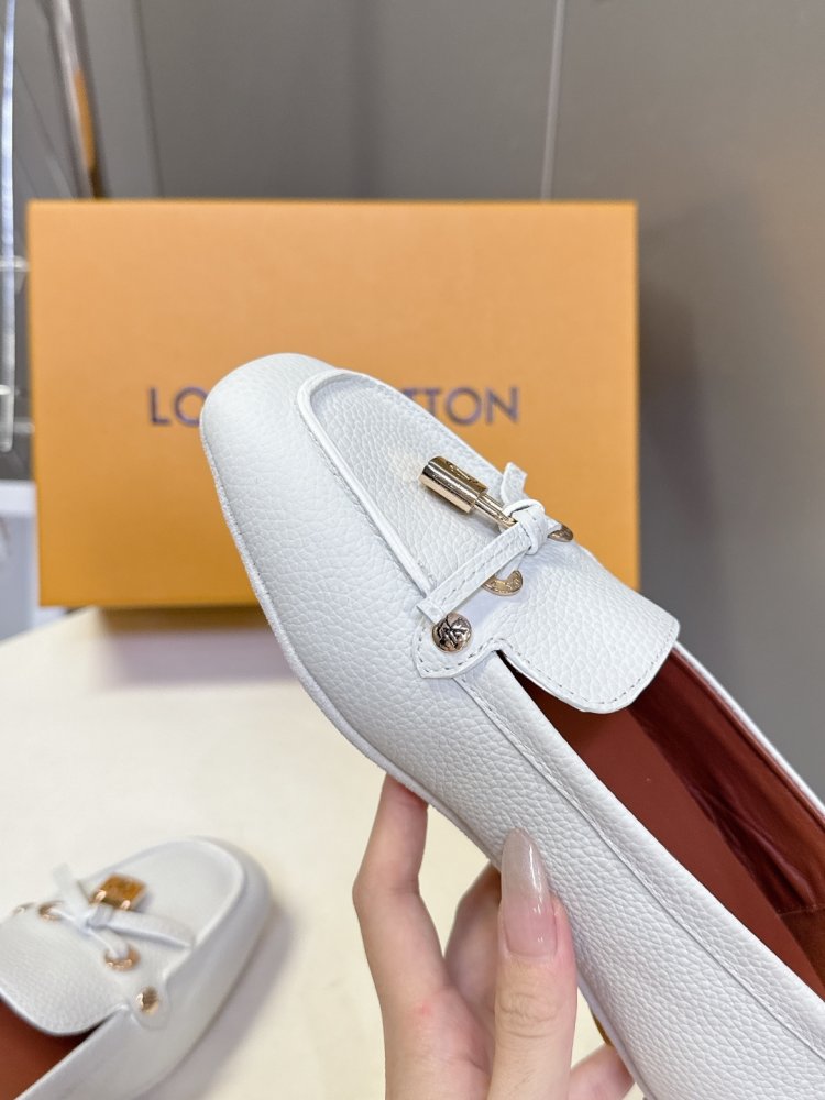 Туфли женские фото 8