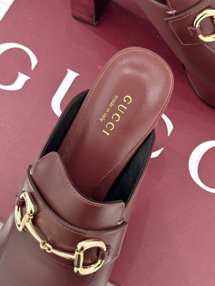 Туфли женские фото 8