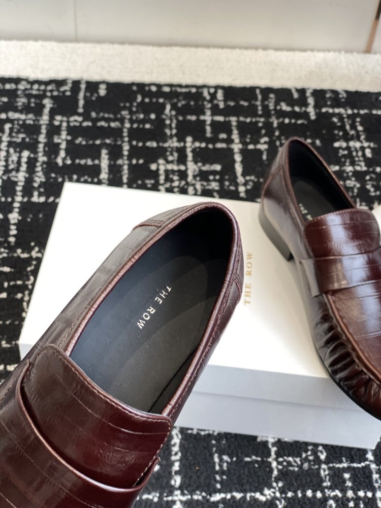 Туфли женские фото 8