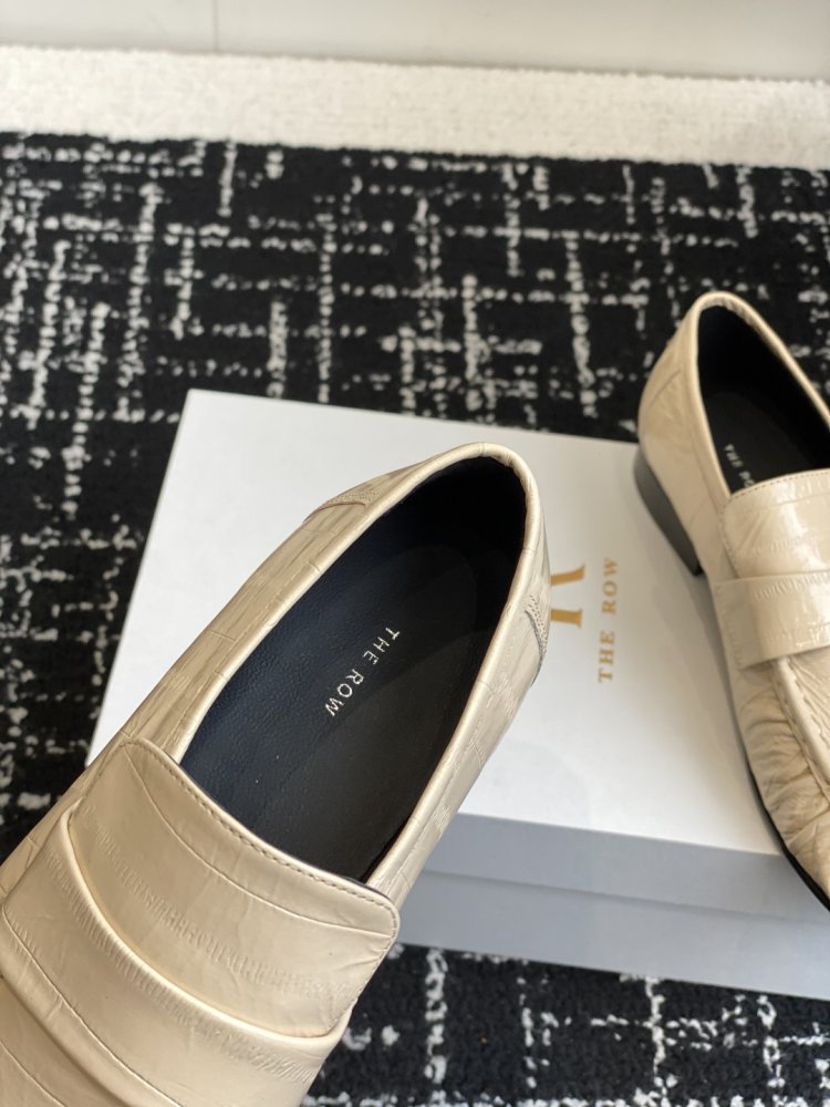 Туфли женские фото 8