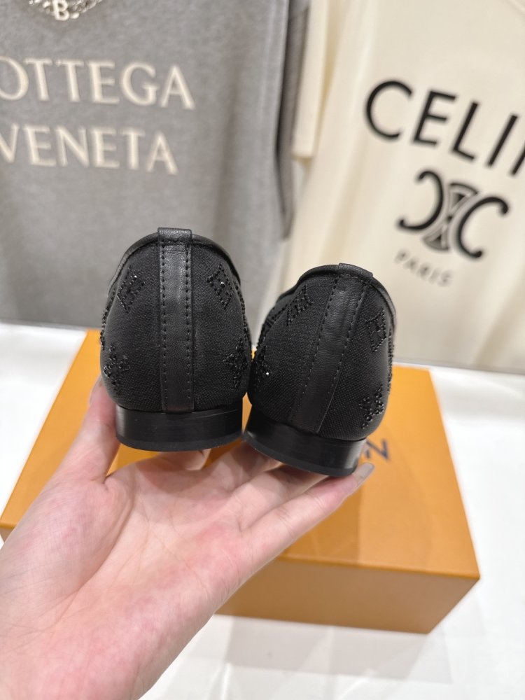 Туфли женские фото 8