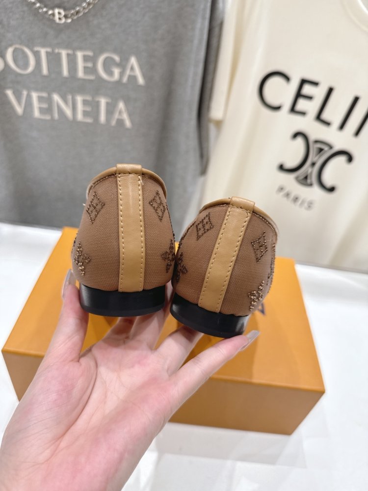 Туфли женские фото 8