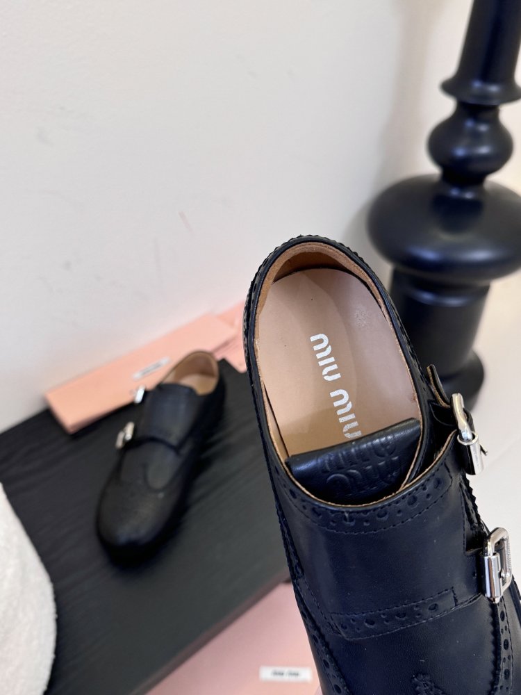 Туфлі жіночі фото 8