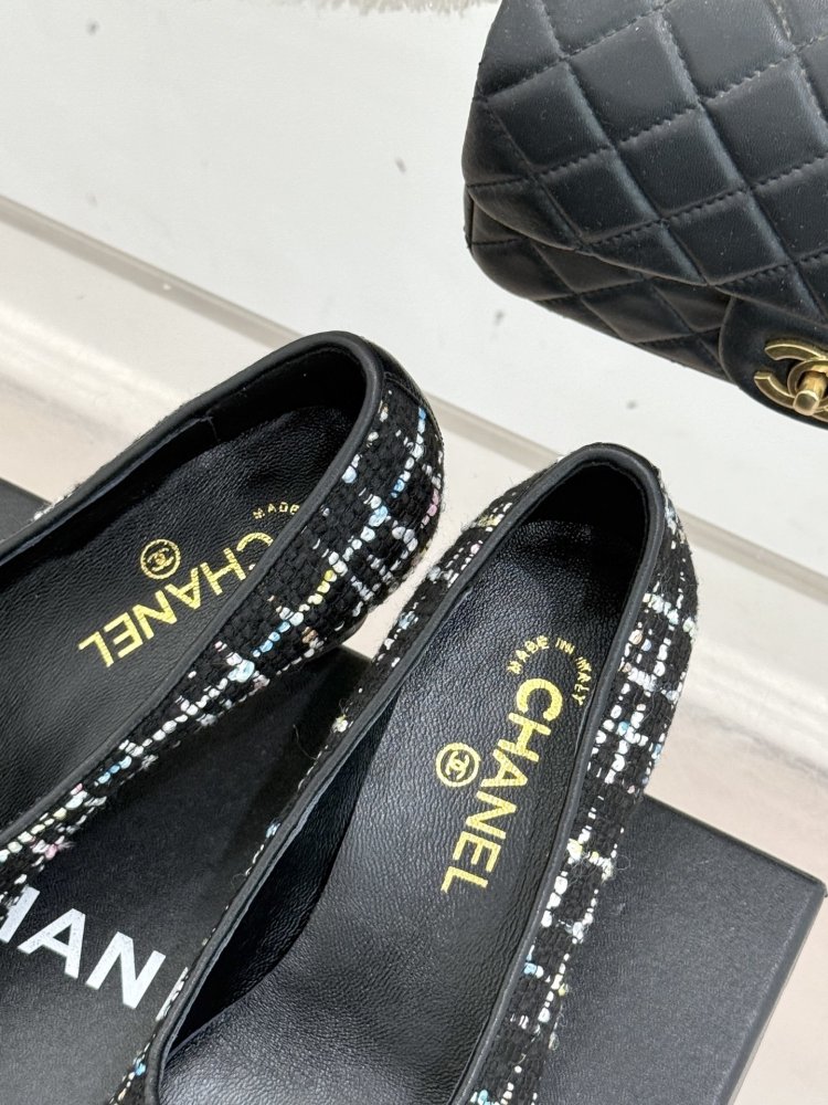 Туфлі жіночі фото 8