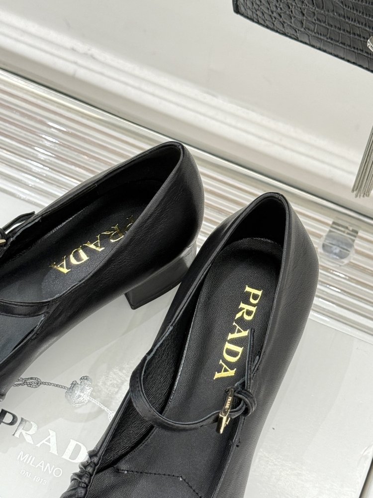 Туфли женские фото 8