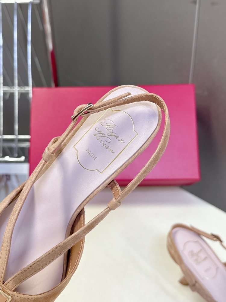 Туфли женские фото 8