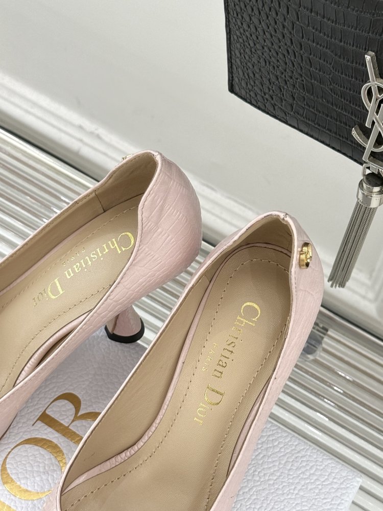 Туфли женские фото 8