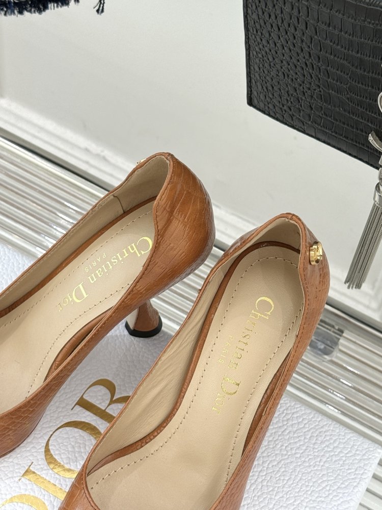 Туфли женские фото 8