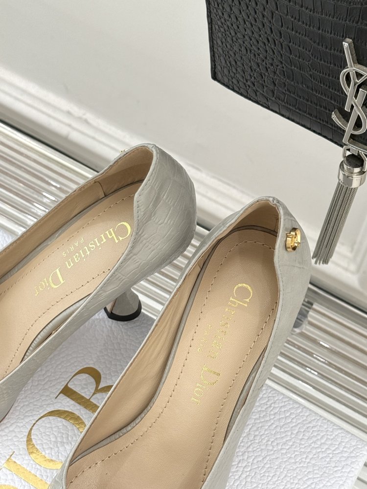 Туфли женские фото 8