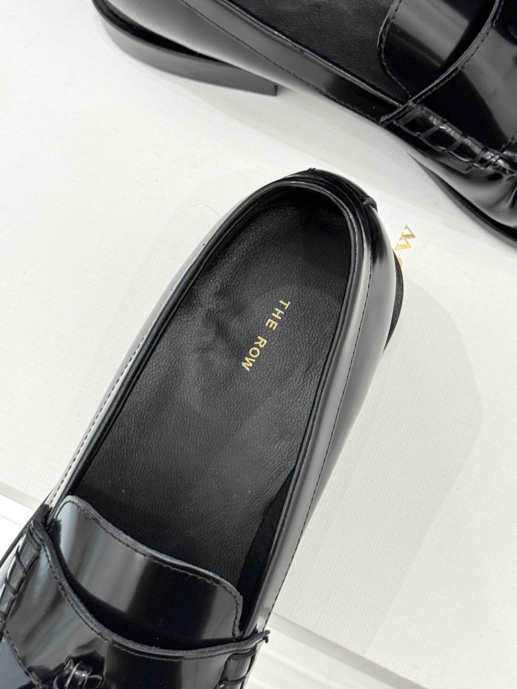 Туфли женские фото 8