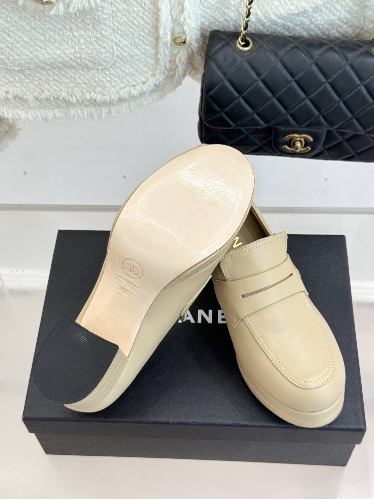 Туфли женские фото 9