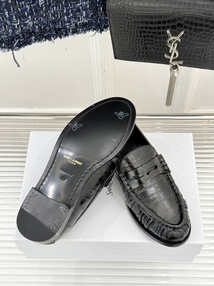 Туфли женские фото 9